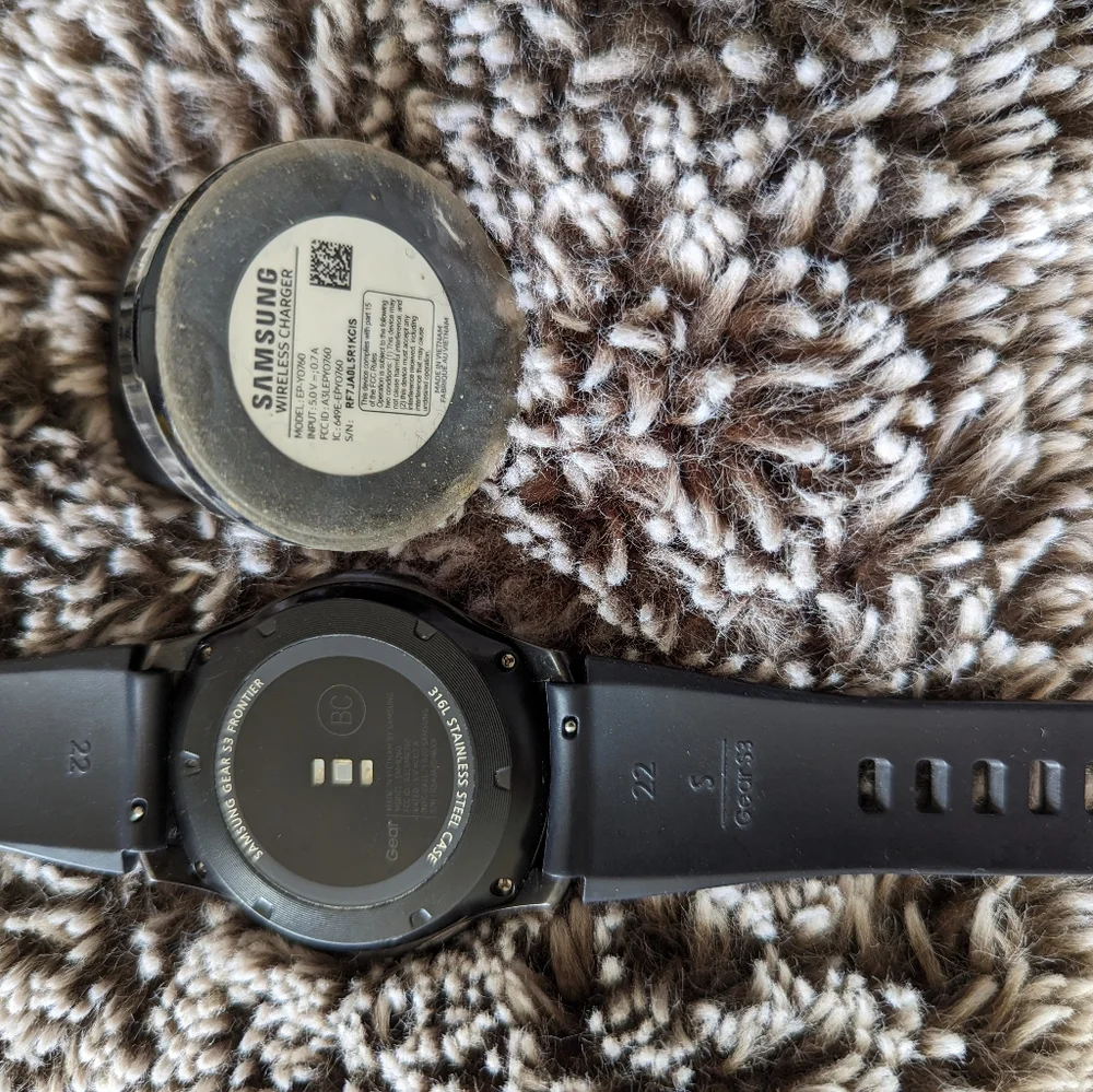 Almost new Samsung smartwatch